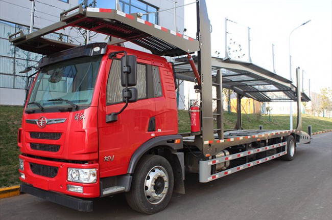 長久集團重慶交付首批中置軸轎運車